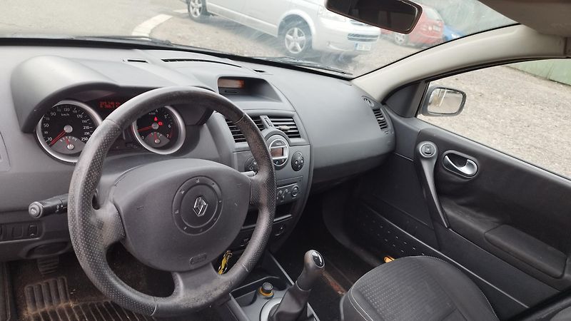 Renault Mégane (2005) 1.4I16V,volat- 608 081 843 - fotka 10 z 15