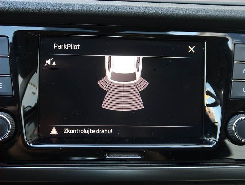 Škoda Fabia (2019) Style 1.0 TSI, ČR,1.maj - fotka 18 z 20