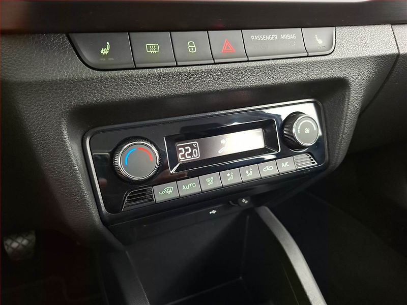 Škoda Fabia (2019) Style 1.0 TSI, Tempomat - fotka 14 z 17