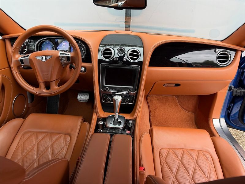 Bentley Continental GT 6,0 W12 GT 460kW-SPEED-4WD - fotka 11 z 32
