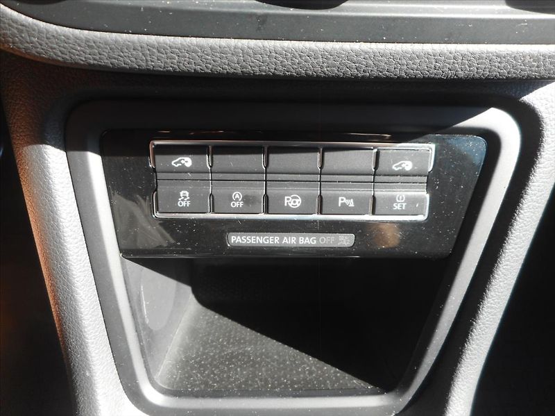 Volkswagen Sharan 2,0 TDi SOUND - fotka 19 z 38