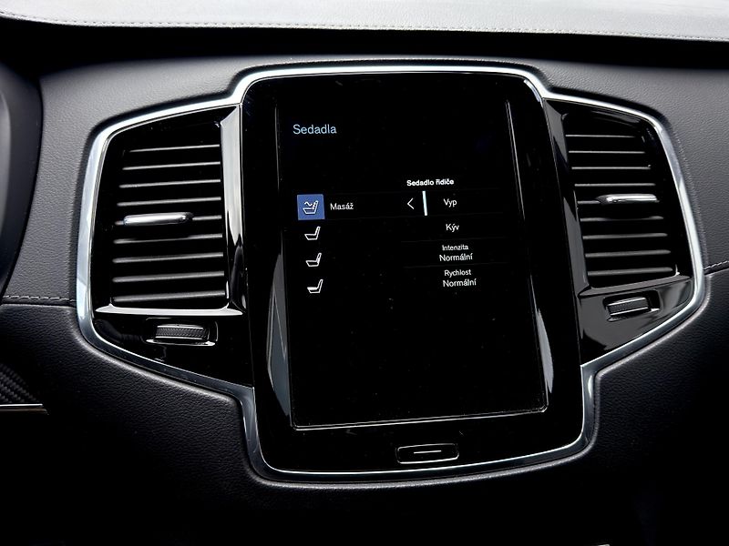 Volvo XC90 D5 AWD R-DESIGN PRO // VZDUCH  - fotka 30 z 60