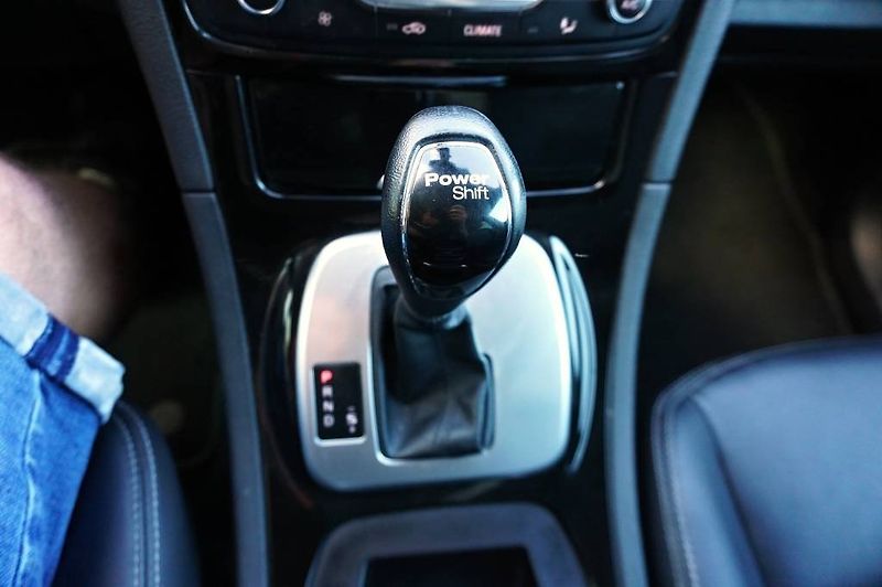 Ford S-MAX (2014) TITANIUM 2,0 TDCI 103 kW - fotka 27 z 39