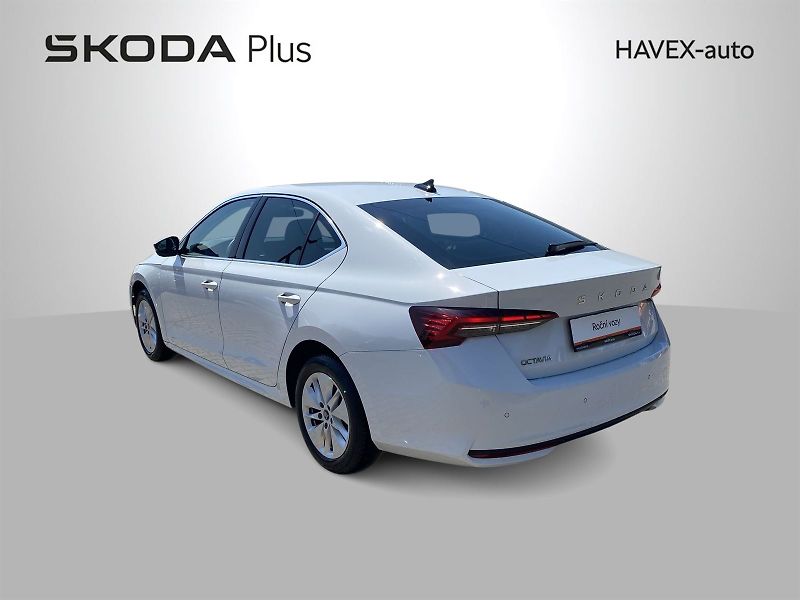 Škoda Octavia (2025) 1.5 TSI M-HEV DSG Top Selectio - fotka 32 z 34