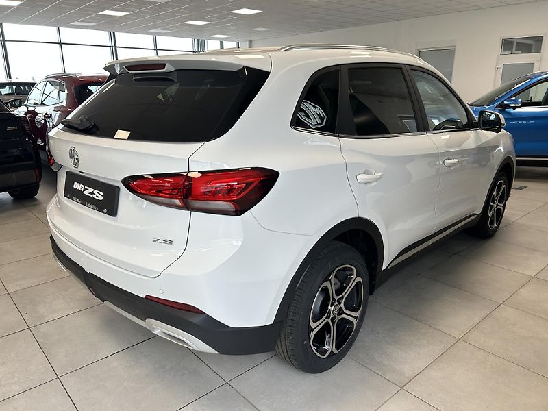 MG ZS (2026) 1,5 HEV 145kW Emotion - fotka 5 z 8