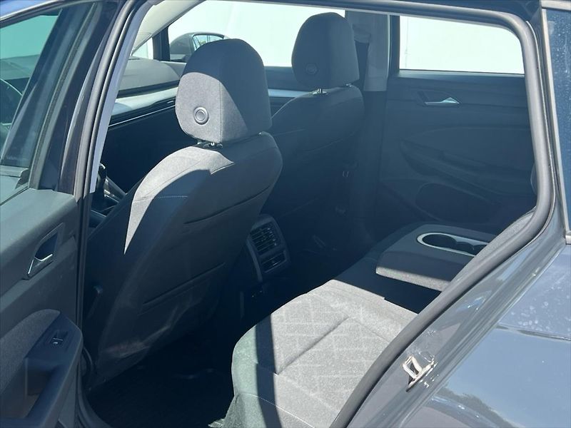 Volkswagen Golf Variant 1,0 TSi 81kW LIFE  8 - fotka 13 z 26