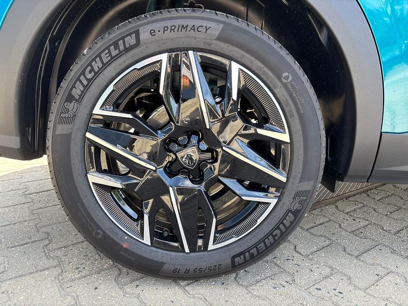 Peugeot 5008 (2026) GT Hybrid 145 e-DCS6 - fotka 19 z 19