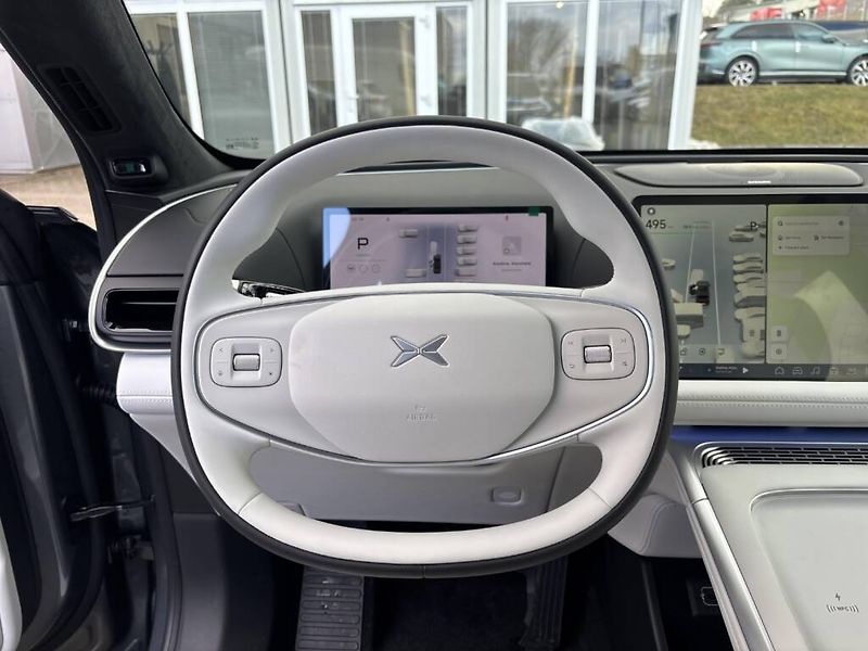 Xpeng G9 (2026) AWD Performance Pro - fotka 10 z 15