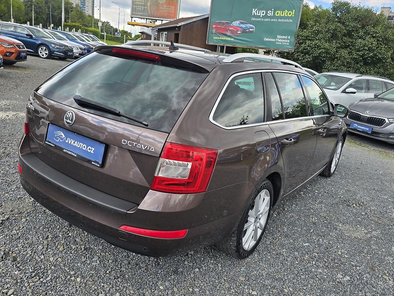 Škoda Octavia 1.4TSI NAVI XENON KŮŽE 1Majite - fotka 5 z 26