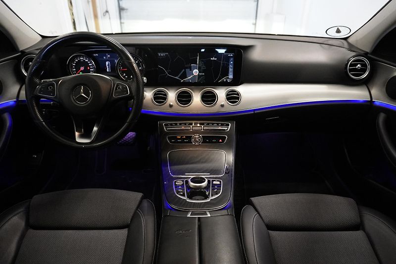 Mercedes-Benz Třídy E (2018) 2,0 AUTOMAT - fotka 21 z 27