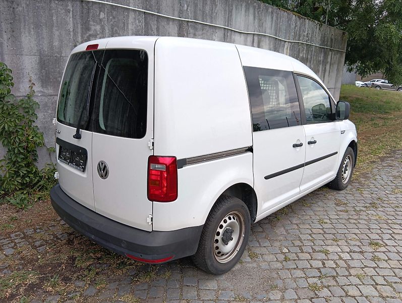 Volkswagen Caddy (2018) 2.0 TDI / 75kW, AC, DPH - fotka 5 z 34