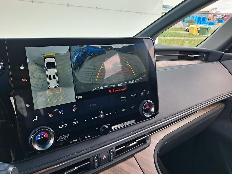 Lexus LM 350h  2.5 HSD e-CVT AWD Luxury - fotka 18 z 30