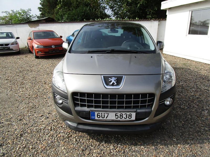 Peugeot 3008 1,6-115KW-NOVÉ KOTOUČE+BATERIE - fotka 2 z 15