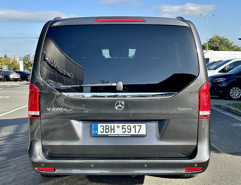 Mercedes-Benz Třídy V (2021) V 220d AVG 4M AIRMATIC - fotka 6 z 31
