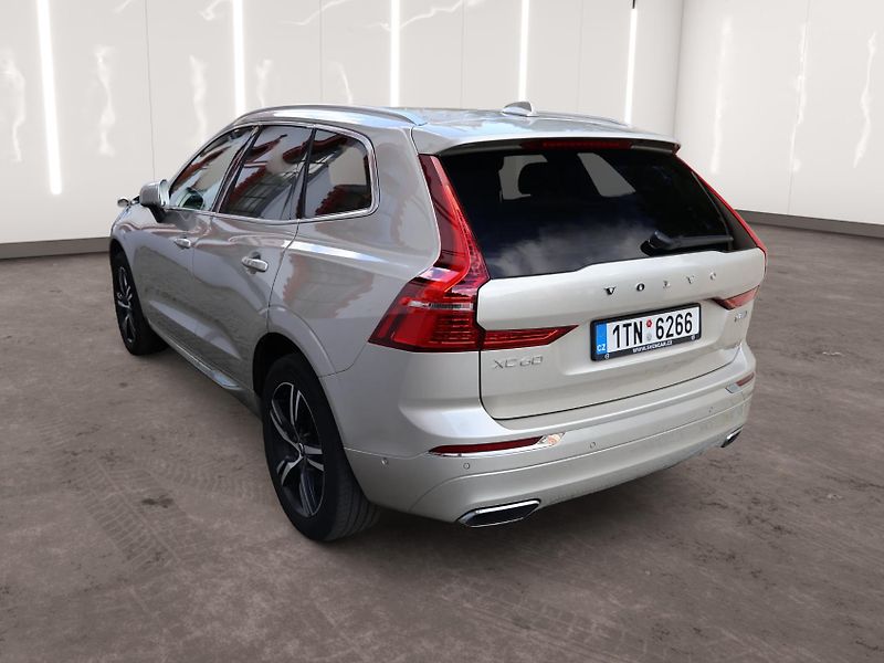 Volvo XC60 (2018) T5 AWD Inscription - fotka 2 z 26
