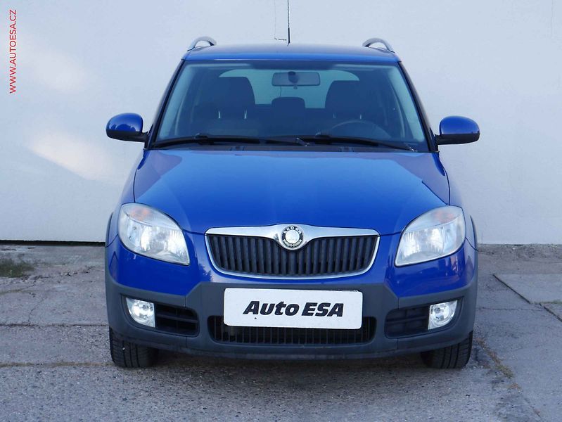 Škoda Fabia (2009) 1.6i 16V, ČR, TZ, AC - fotka 2 z 18