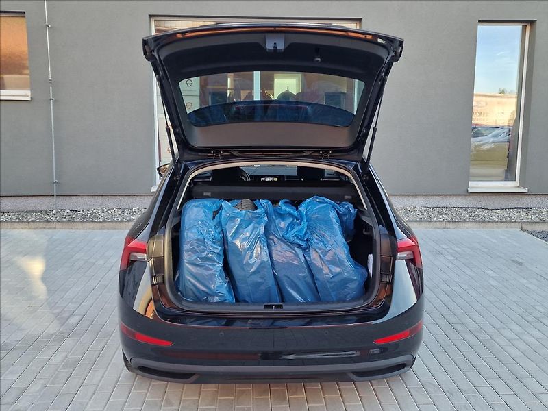 Škoda Scala 1.0TSI 81kW Style,ČR,1.Maj. - fotka 40 z 50