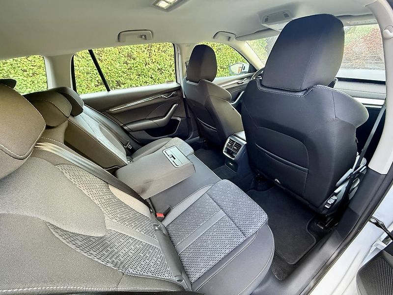 Škoda Octavia (2022) 1,5TSi 96kW CNG STYLE TAŽNÉ ČR - fotka 10 z 15