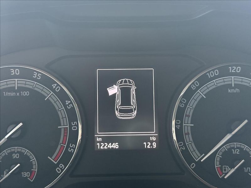 Škoda Kodiaq 2,0   TDI,4x4,SERVISKA,ČR,1.MA - fotka 12 z 26