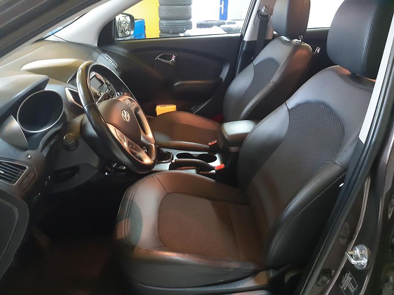 Hyundai ix35 1.6 i DIGIKLIMA 88000km        - fotka 8 z 25