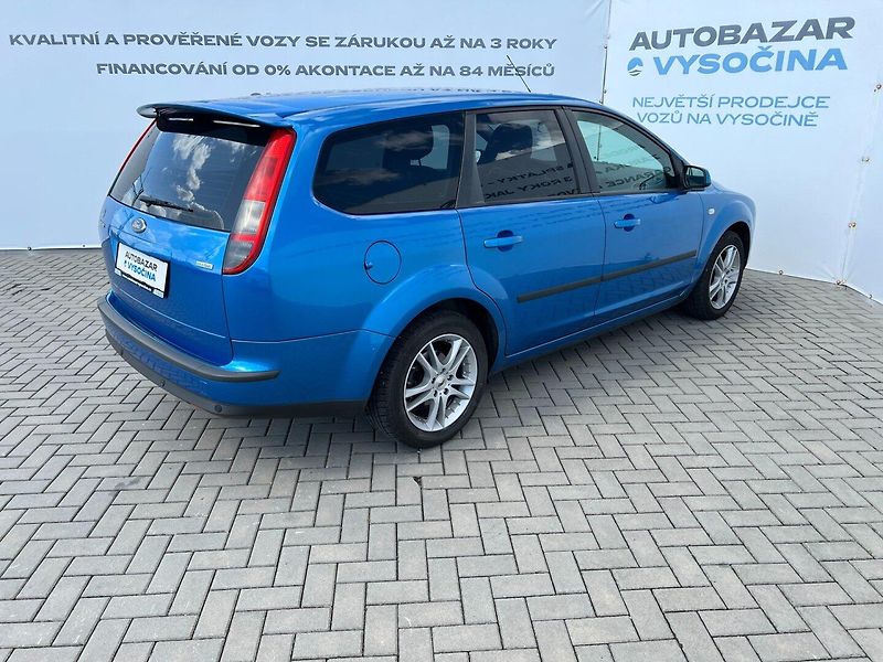 Ford Focus (2008) Kombi 1.8i - fotka 4 z 23