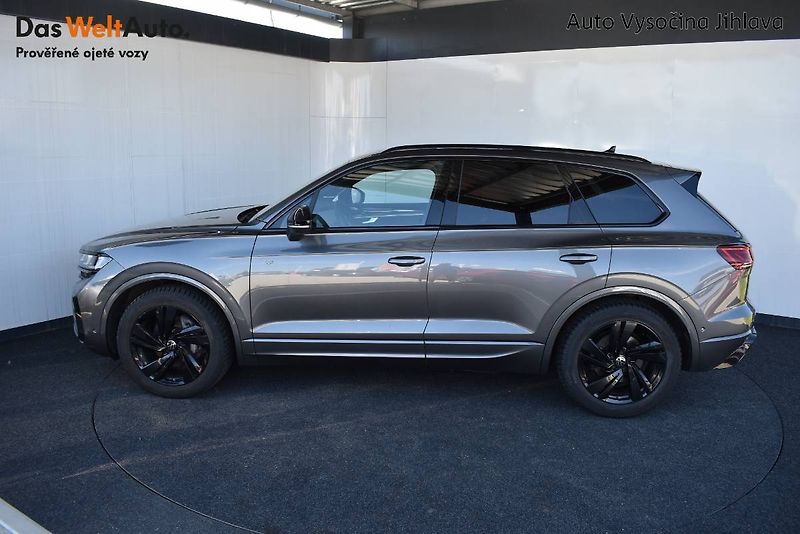 Volkswagen Touareg (2025) R-Line 3.0TDI 210kW,Webasto, T - fotka 3 z 30