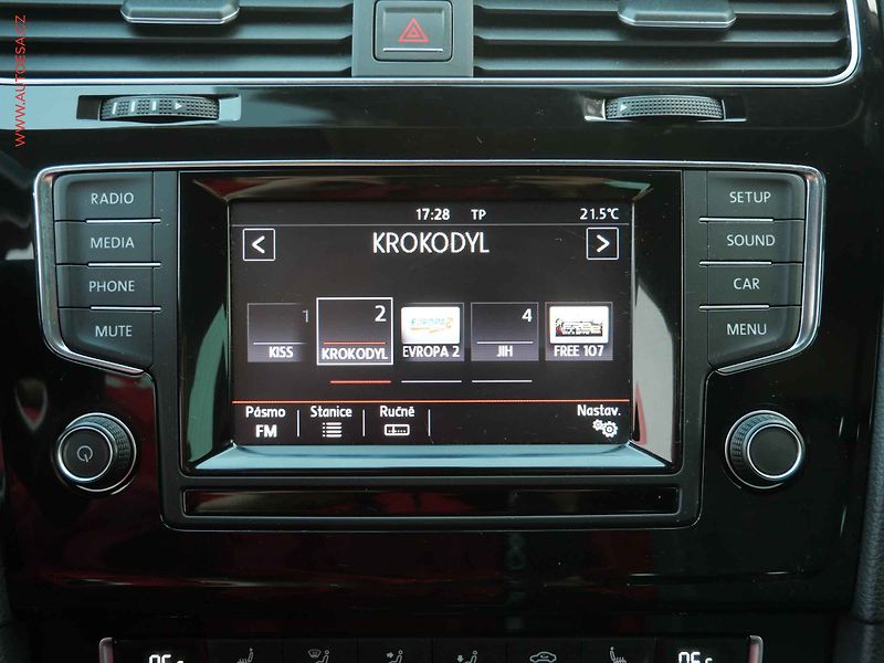 Volkswagen Golf (2013) 1.4TSi, Bixenon, AC - fotka 15 z 18