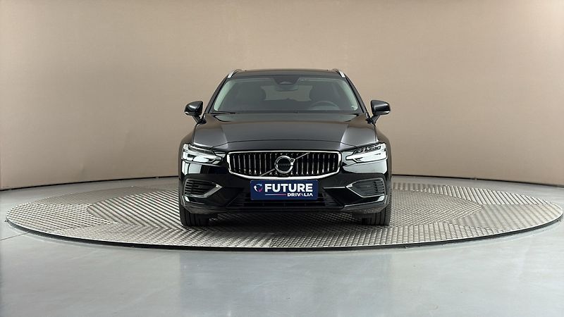 Volvo V60 2.0 T6 AUT AWD Recharge Plus B - fotka 3 z 34
