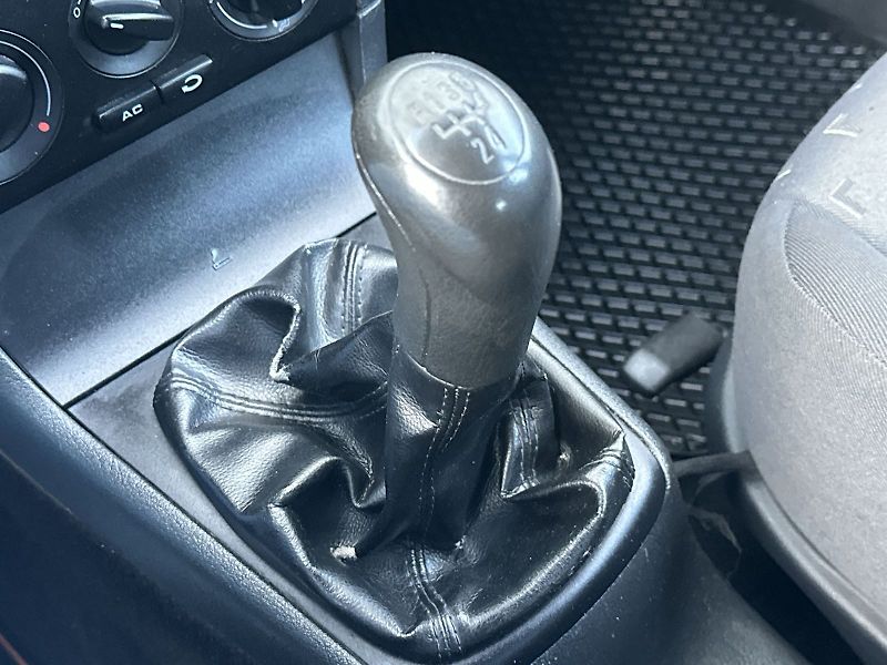 Škoda Octavia (2008) Combi 1.9 TDI Tour - fotka 14 z 24
