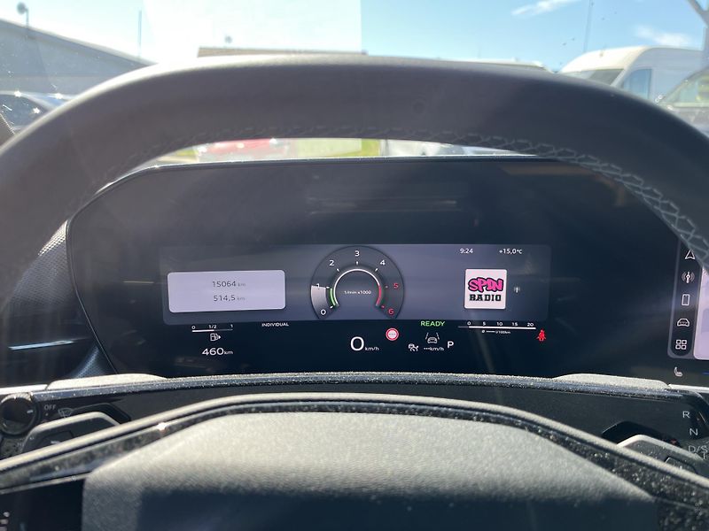 Audi Q3 2.0TDI S-LINE - fotka 13 z 21