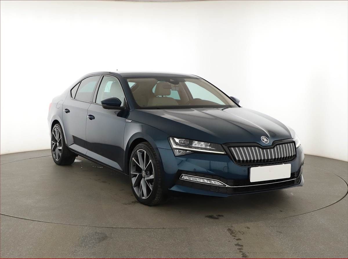 Škoda Superb iV 1.4 TSI PHEV, ČR, AUTOMAT