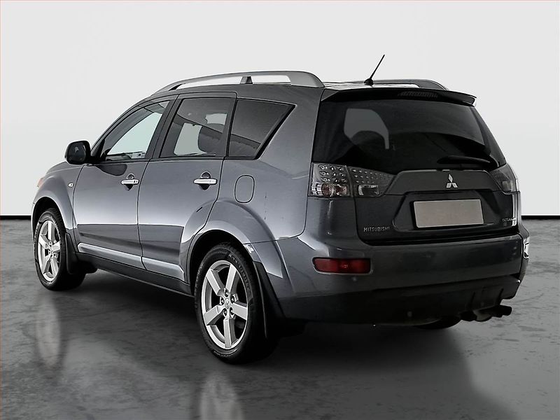 Mitsubishi Outlander (2008) 2.0 DI-D, 4X4, Tempomat - fotka 4 z 16