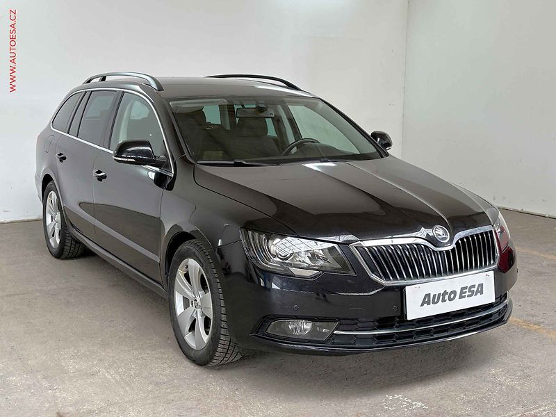Škoda Superb (2014) 2.0 TDi, DSG, xenon - fotografie inzerátu