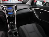Hyundai i30 (2014) 1.6 CRDi, Tempomat - náhled 8
