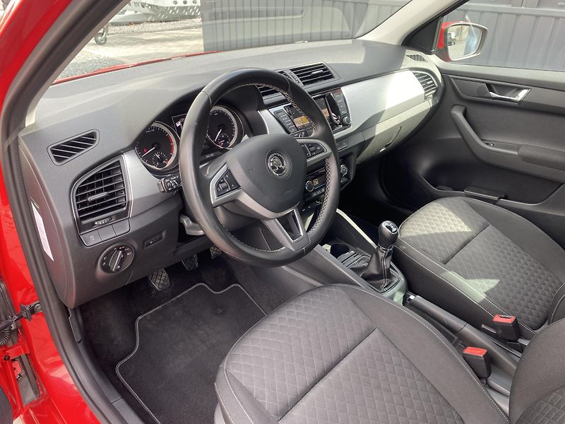 Škoda Fabia 1.2TSI 66kW-1xMAJ.-LED-EDITION - fotka 18 z 49