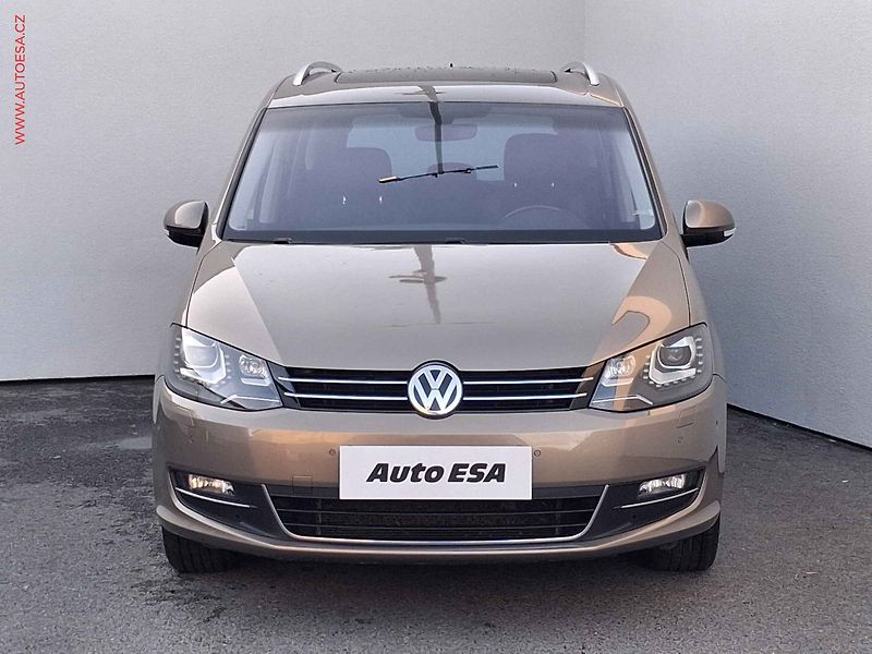 Volkswagen Sharan (2016) 2.0TDi 7míst, ČR, DSG, TZ - fotka 2 z 19