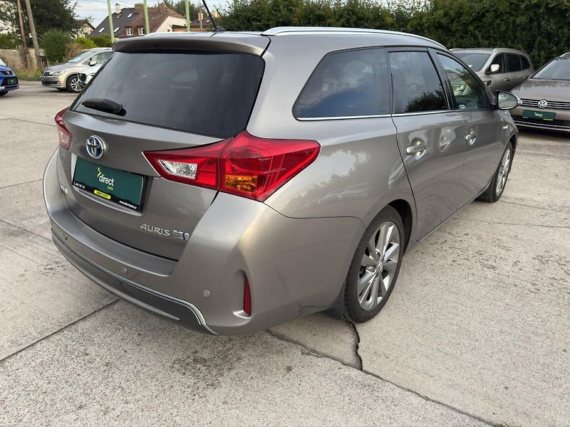 Toyota Auris - fotka 2 z 7