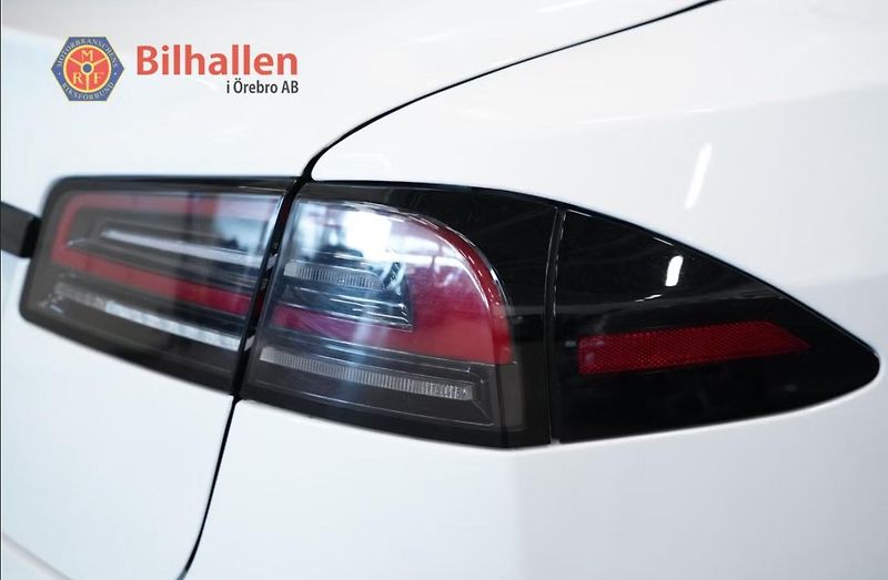 Tesla Model S LR AWD Vzduch Pano Kam Yoke - fotka 9 z 35