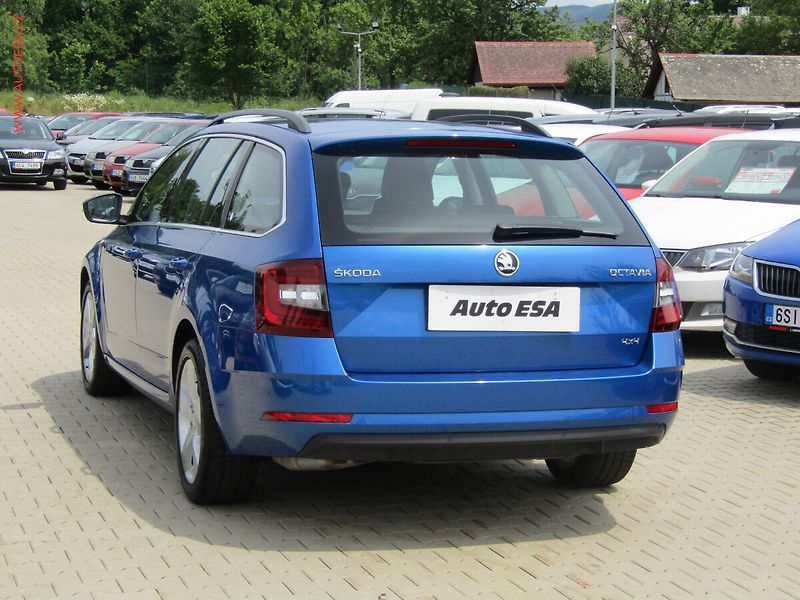 Škoda Octavia (2017) 2.0 TDi 4x4, servis.kniha - fotka 4 z 18