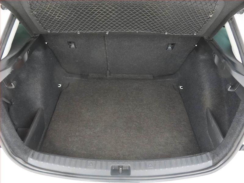 Škoda Scala (2020) Style 1.6 TDI, Serv.kniha - fotka 14 z 17