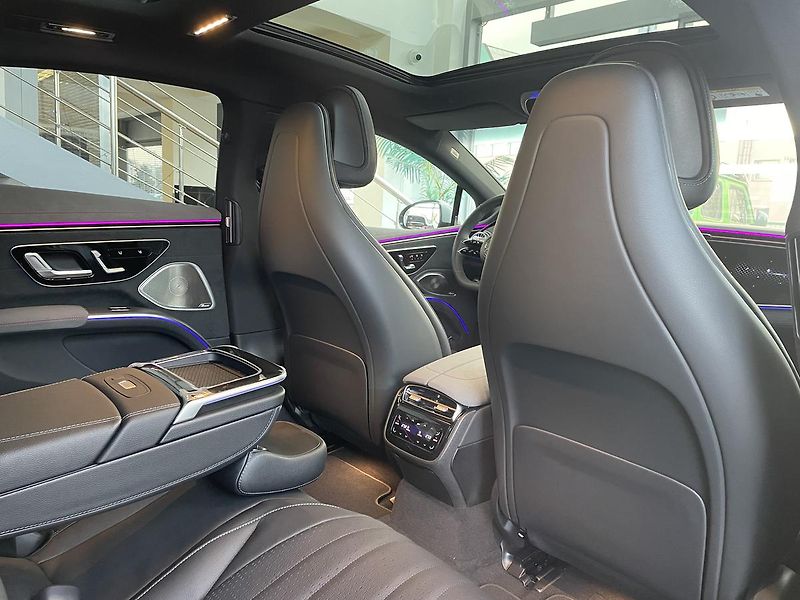 Mercedes-Benz EQS 580 4MATIC AMG linie - fotka 22 z 36
