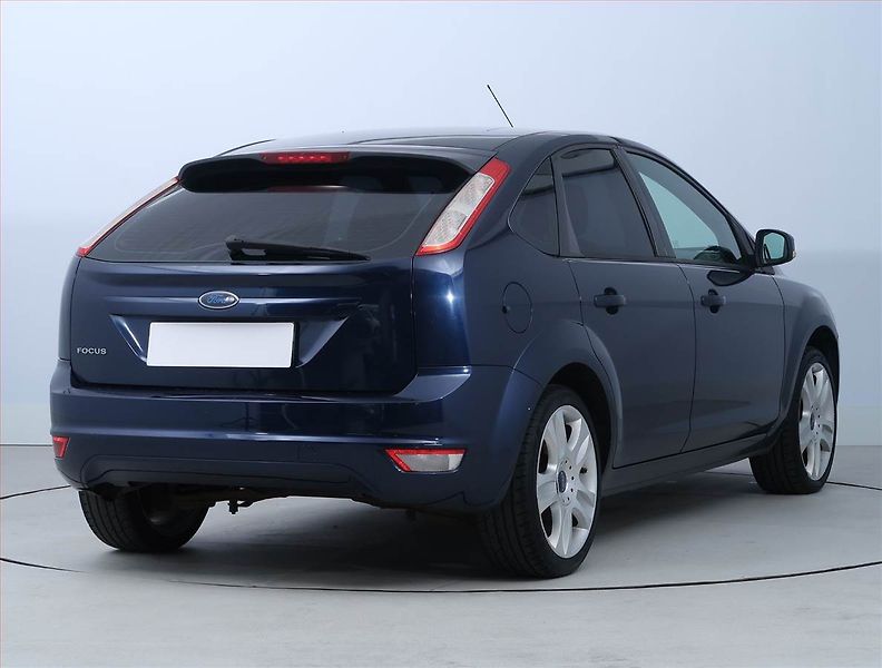 Ford Focus (2010) 1.6 16V, Serv.kniha, po STK - fotka 5 z 15