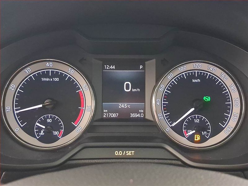 Škoda Octavia (2019) Style 2.0 TSI, 4X4, Automat - fotka 11 z 24