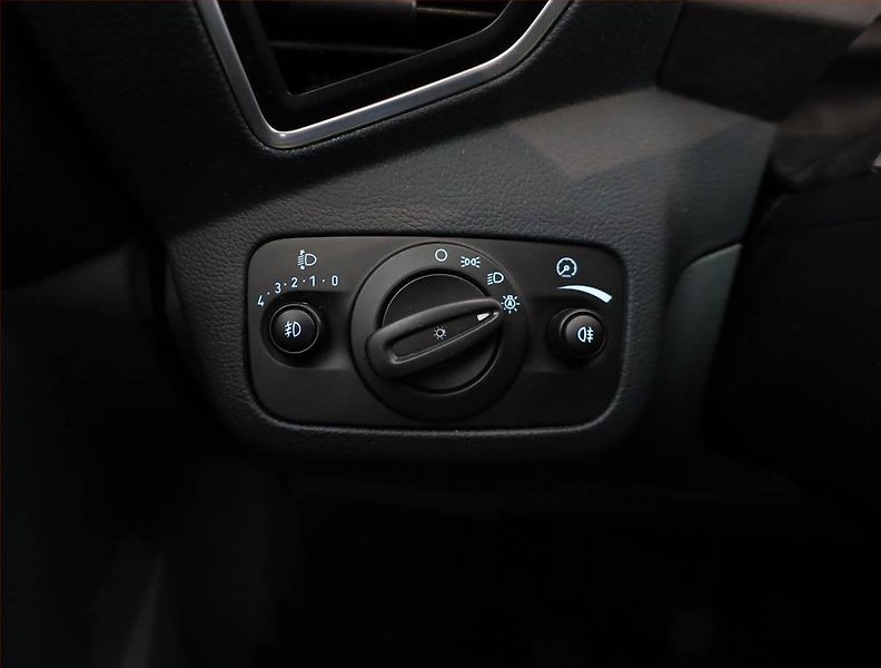 Ford C-MAX (2013) 1.6 EcoBoost, Serv.kniha - fotka 16 z 19