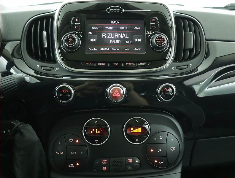 Fiat 500 (2018) 0.9 TwinAir, Serv.kniha - fotka 12 z 18