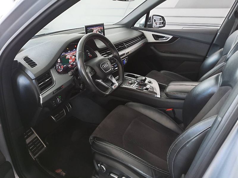 Audi SQ7 (2017) 4.0 TDI quattro (320kW/435k) T - fotka 6 z 30