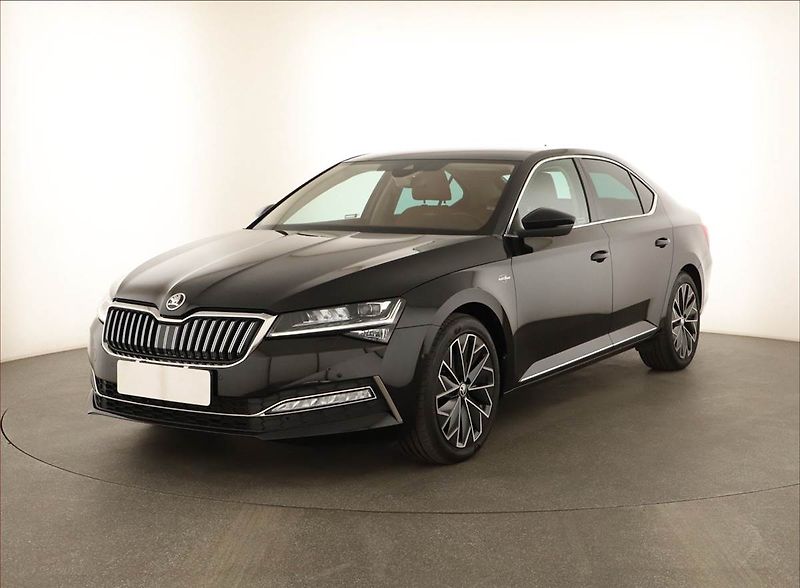 Škoda Superb (2022) Laurin&Klement 2.0 TDI - fotka 2 z 18