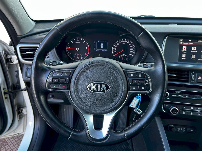 Kia Optima (2017) SW 1.7 CRDi 104kW MP6 Business - fotka 8 z 32