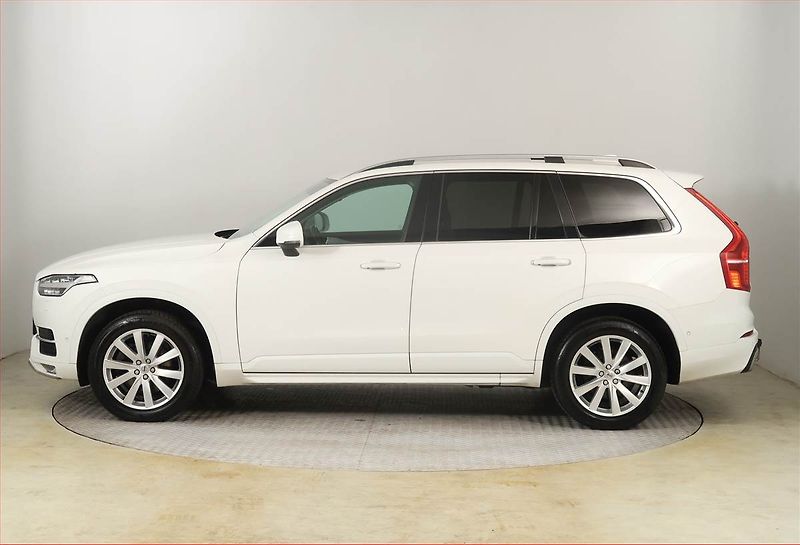 Volvo XC90 (2015) D5 AWD - fotka 3 z 25