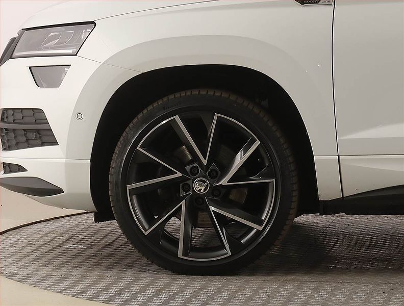 Škoda Karoq (2022) Sportline 2.0 TDI, digi klima - fotka 15 z 26